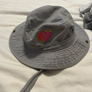 Sandy hook basketball bucket hat